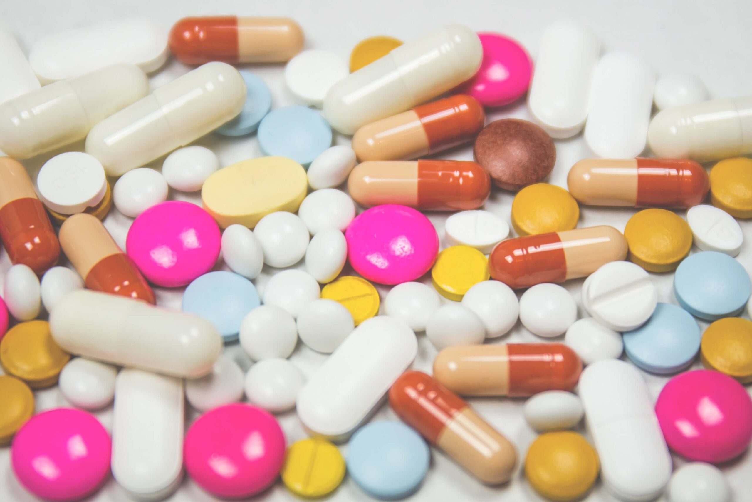Uzależnienie od leków bez recepty – jak rozpoznać i przeciwdziałać?