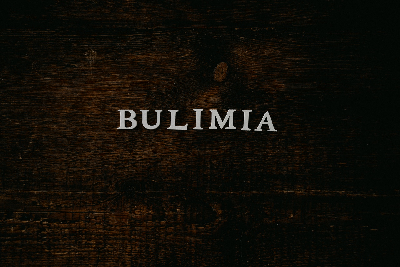 Bulimia – czym jest i jak się objawia?